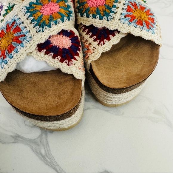 ALTAR’D STATE Women's Multicolor CROCHET Platform Sandals SIZE 8 - Picture 5 of 8
